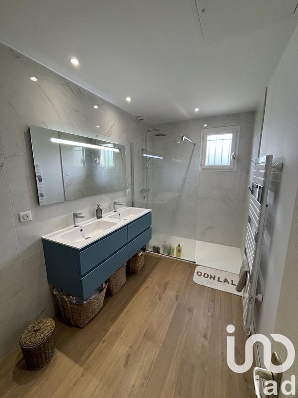 Maison - 102 m² - 5 pièces