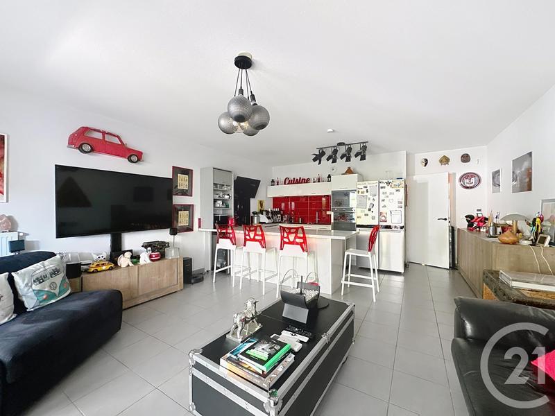 Appartement - 85 m² - 4 pièces