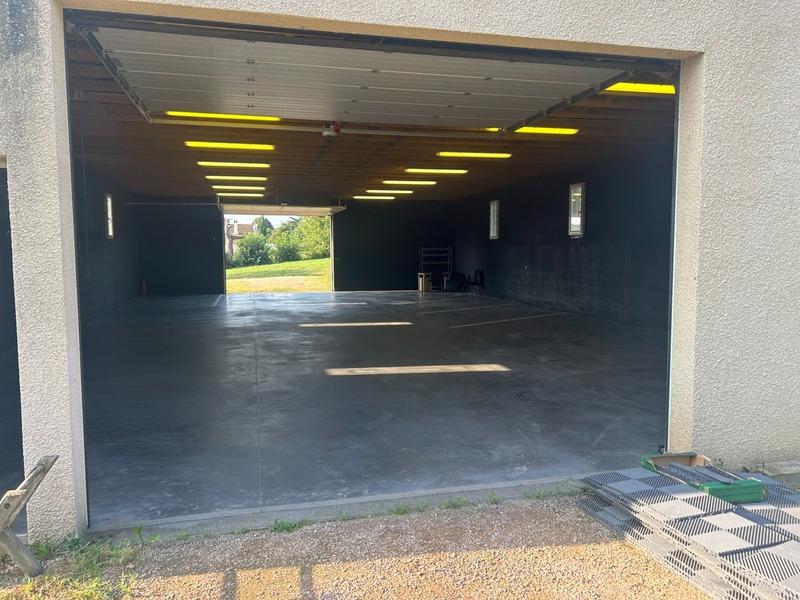 Entrepôt - 245 m² - 1 pièce