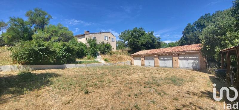 Maison - 390 m² - 11 pièces