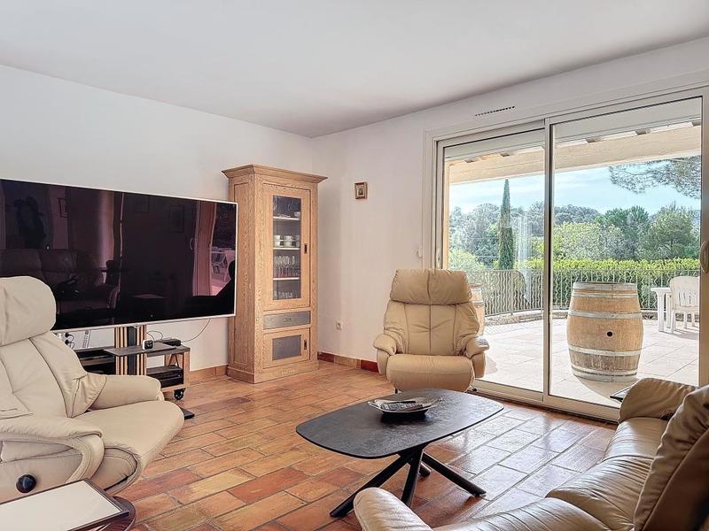 Maison - 210 m² - 6 pièces