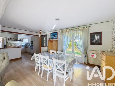 Maison - 140 m² - 6 pièces