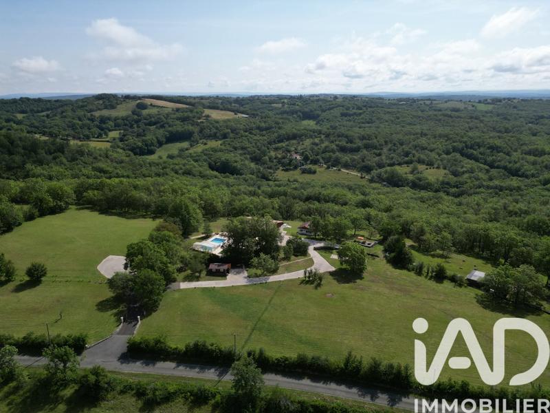 Maison - 183 m² - 6 pièces