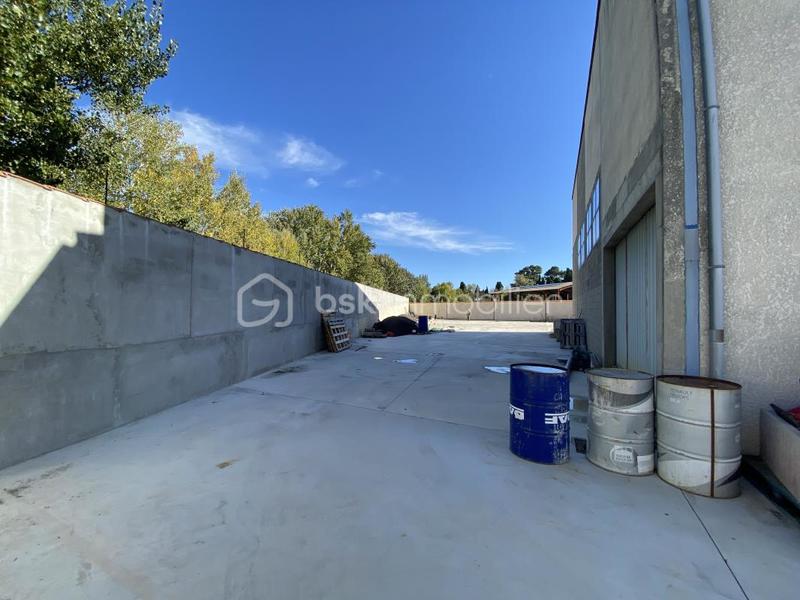 Entrepôt - 158 m² - 8 pièces