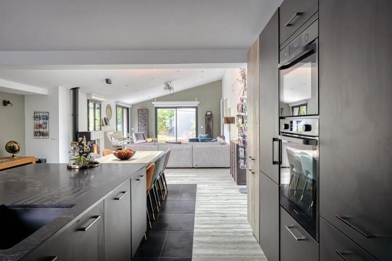 Maison - 185 m² - 7 pièces