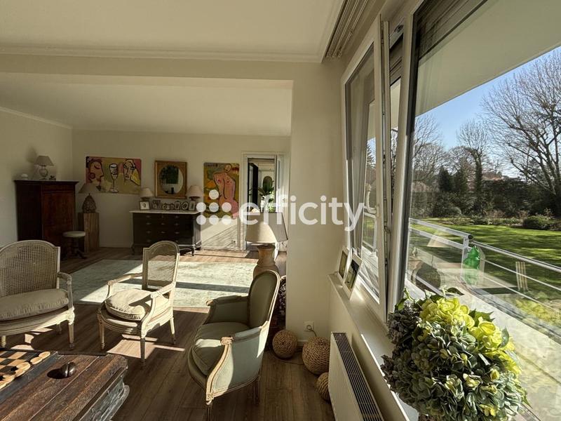 Appartement - 122 m² - 5 pièces