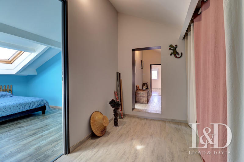 Maison - 173 m² - 8 pièces