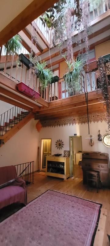 Maison - 232 m² - 6 pièces