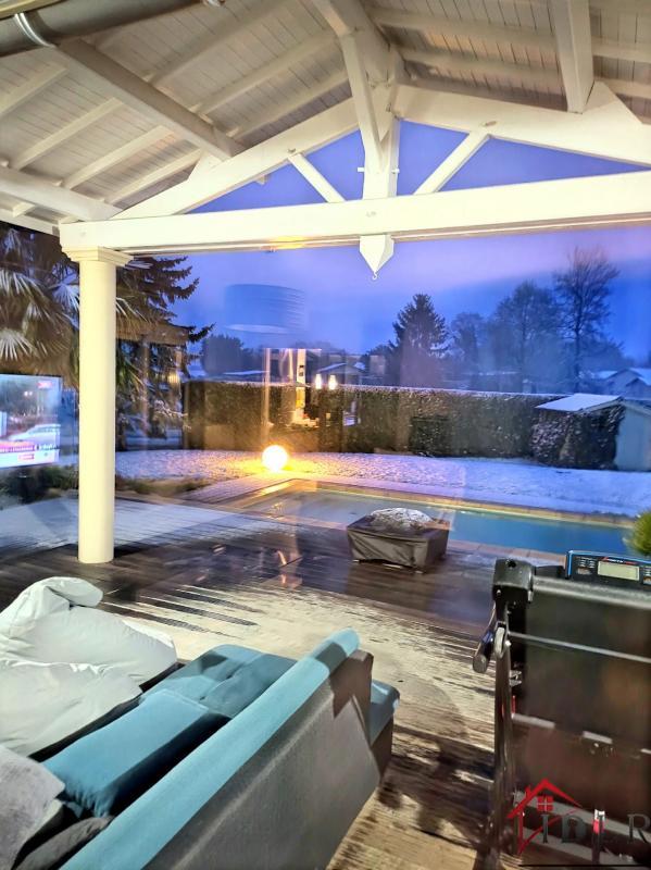 Propriété - 162 m² - 6 pièces