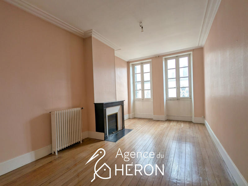 Maison - 204 m² - 8 pièces