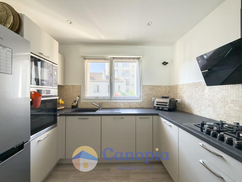 Duplex - 92 m² - 4 pièces