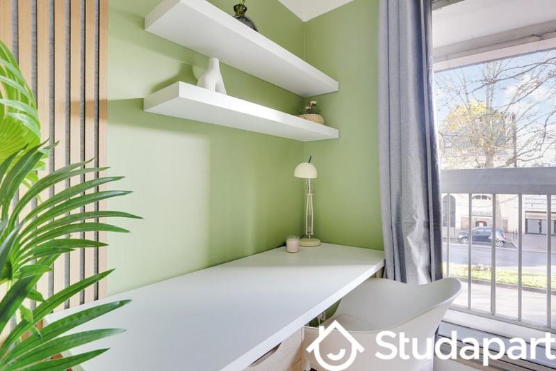 Chambre - 10 m² - 1 pièce