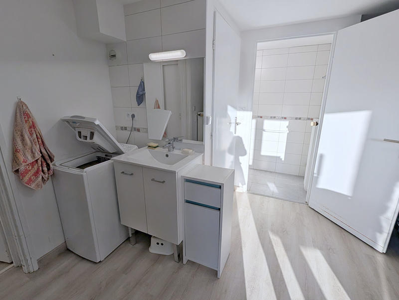 Appartement - 65 m² - 1 pièce