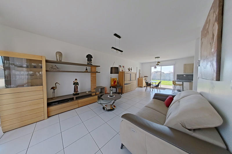 Maison - 98 m² - 5 pièces