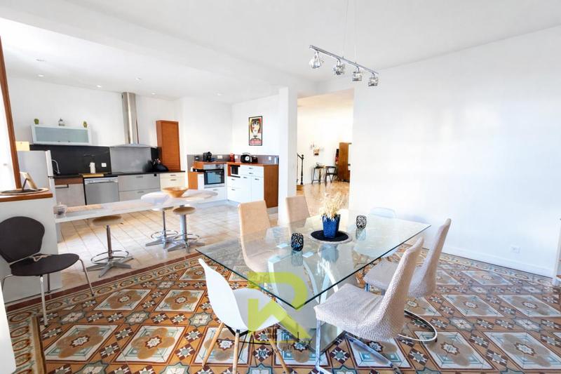 Maison - 170 m² - 6 pièces