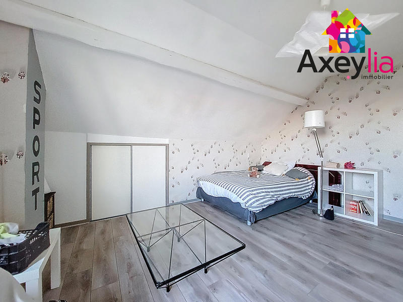 Maison - 122 m² - 6 pièces