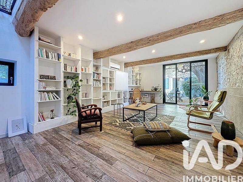 Maison - 180 m² - 9 pièces