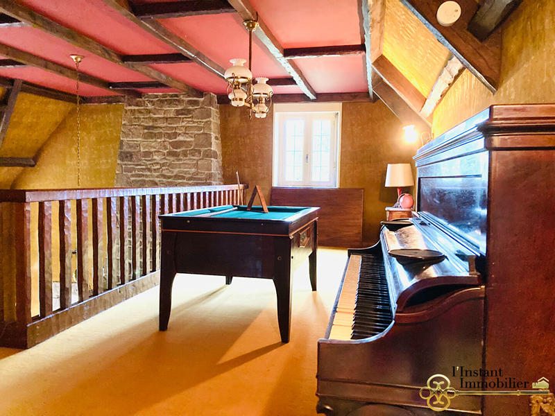 Maison - 206 m² - 8 pièces