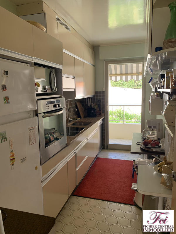 Appartement - 99 m² - 4 pièces