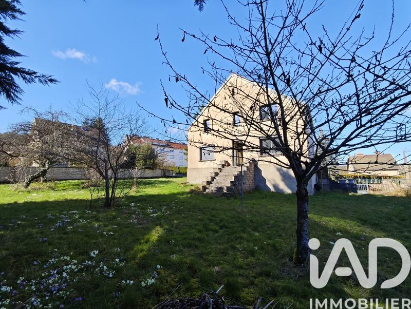 Maison de village - 151 m² - 9 pièces