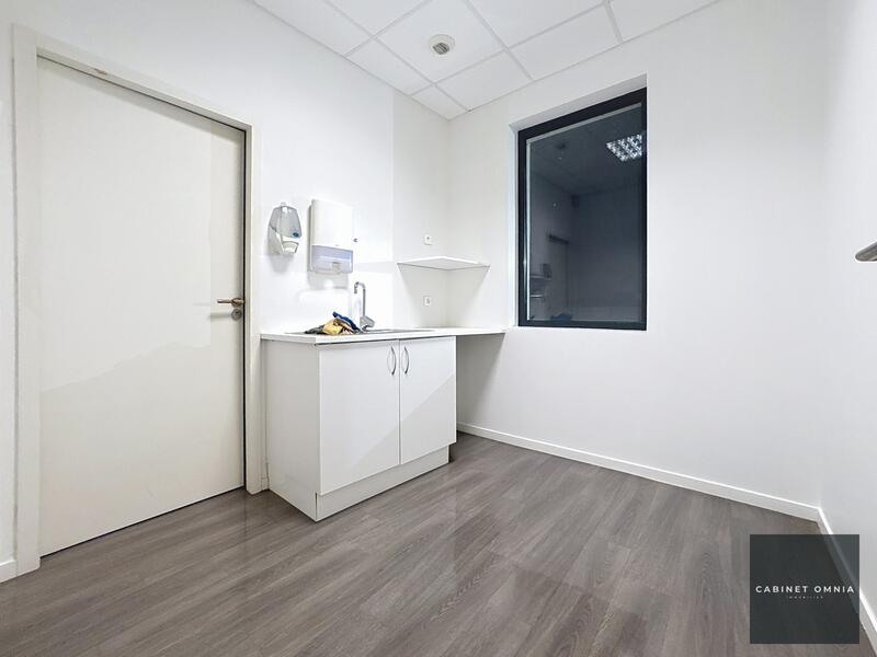 Local commercial - 77 m²