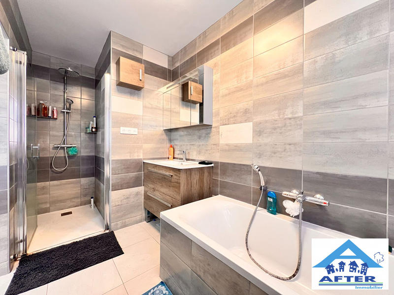 Maison - 160 m² - 8 pièces