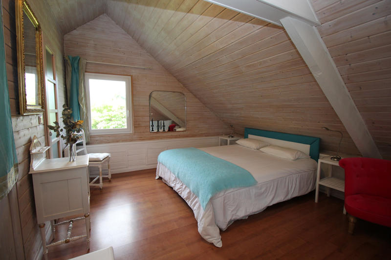 Maison - 80 m² - 5 pièces