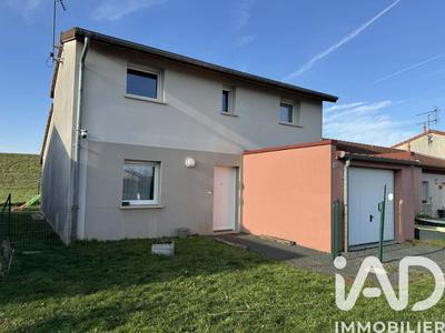 Maison - 83 m² - 5 pièces