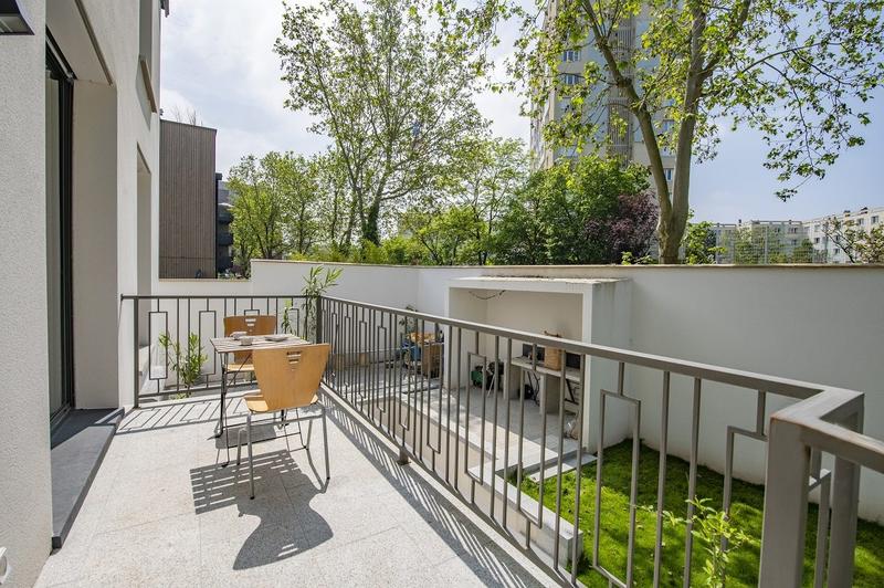 Maison - 220 m² - 8 pièces