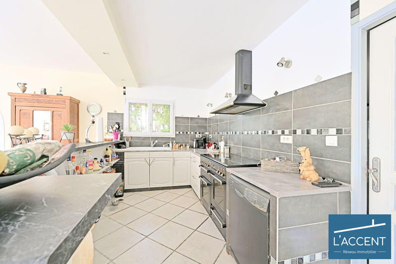 Maison - 143 m² - 4 pièces