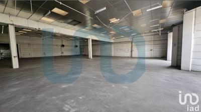 Local commercial - 3 800 m²