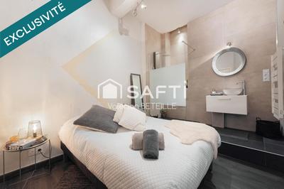 Appartement - 85 m² - 5 pièces