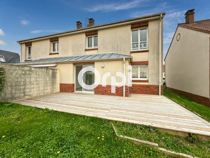 Maison - 93 m² - 4 pièces