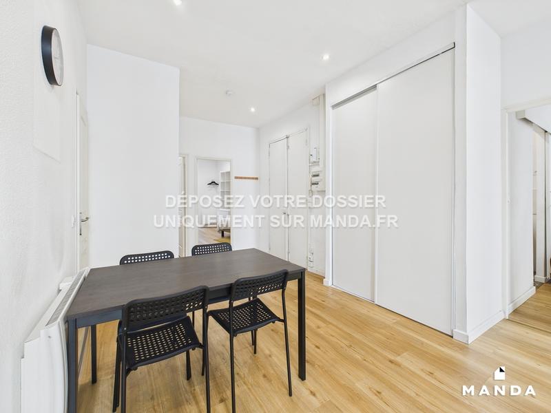 Chambre - 10 m² - 4 pièces