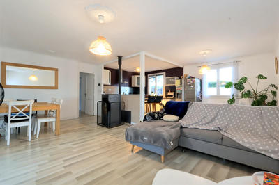 Villa - 100 m² - 5 pièces