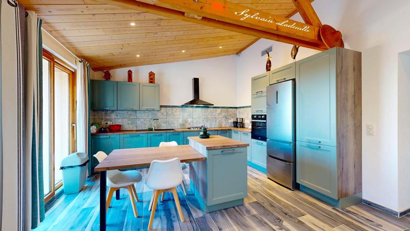 Maison - 105 m² - 4 pièces