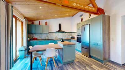 Maison - 105 m² - 4 pièces