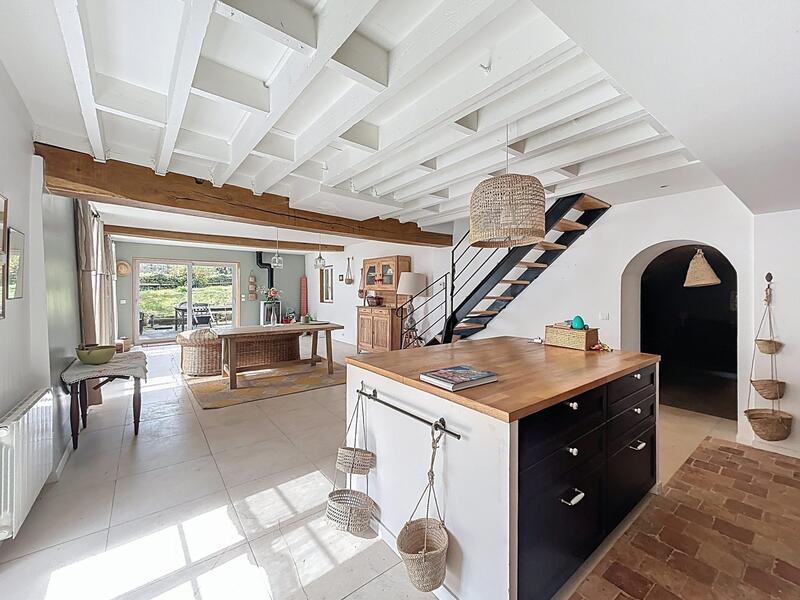 Maison ancienne - 157 m² - 6 pièces