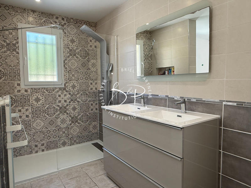 Maison - 173 m² - 7 pièces