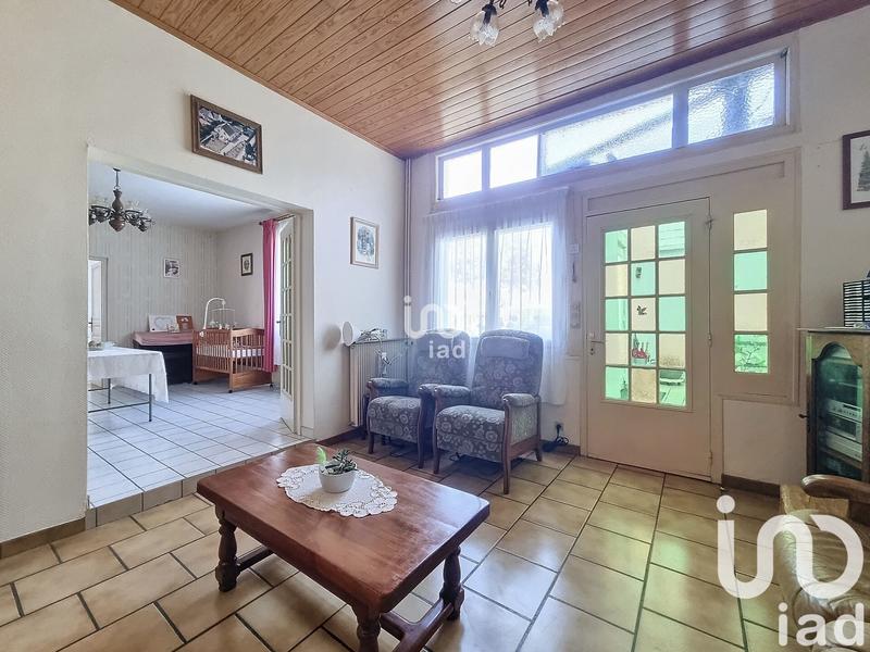 Maison - 243 m² - 9 pièces