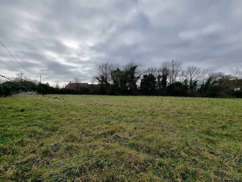 Terrain constructible - 1 315 m²