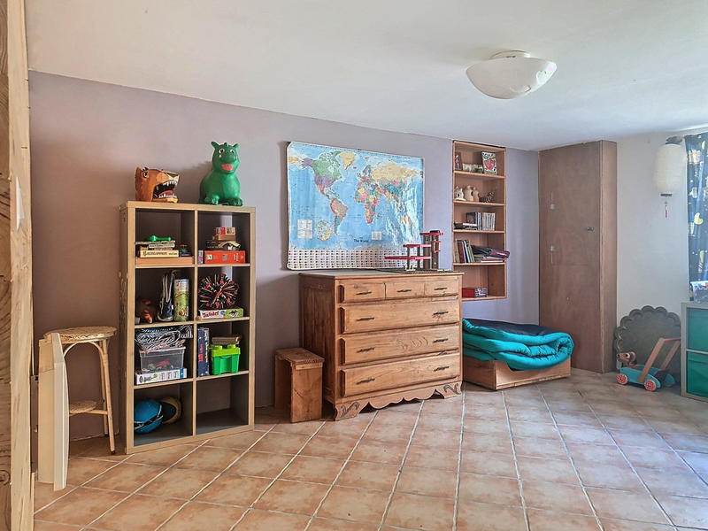 Maison - 250 m² - 10 pièces