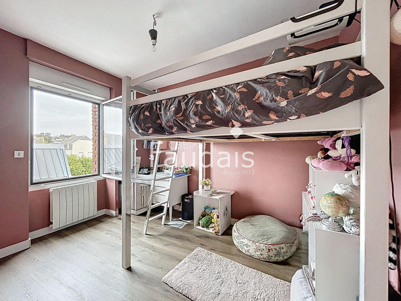 Appartement - 118 m² - 6 pièces