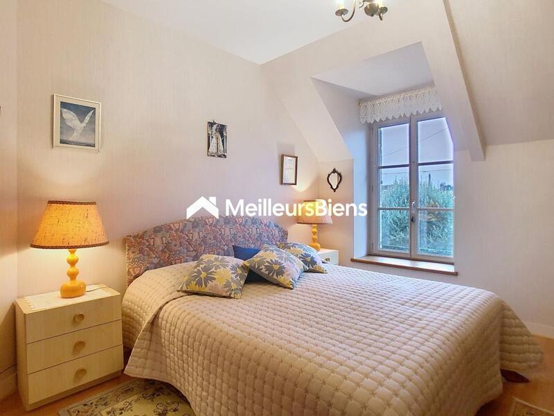 Maison - 202 m² - 6 pièces