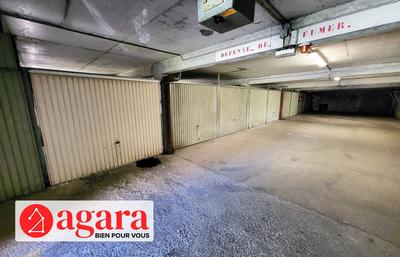 Parking / Garage - 10 m²