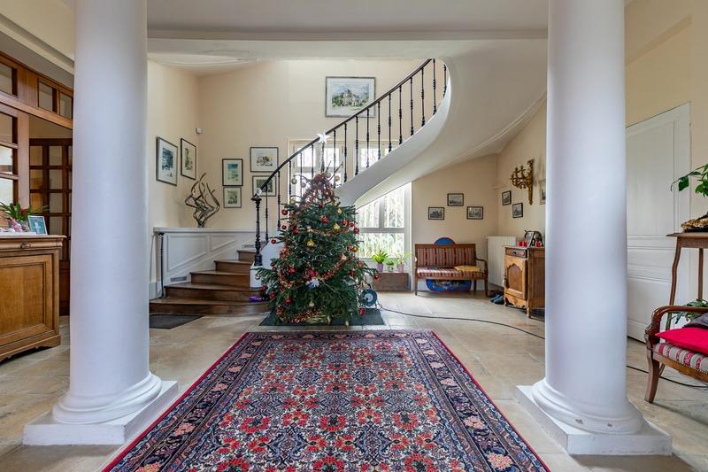 Château - 750 m² - 15 pièces