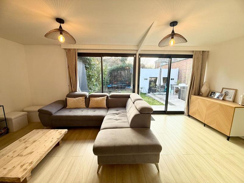 Maison - 123 m² - 6 pièces