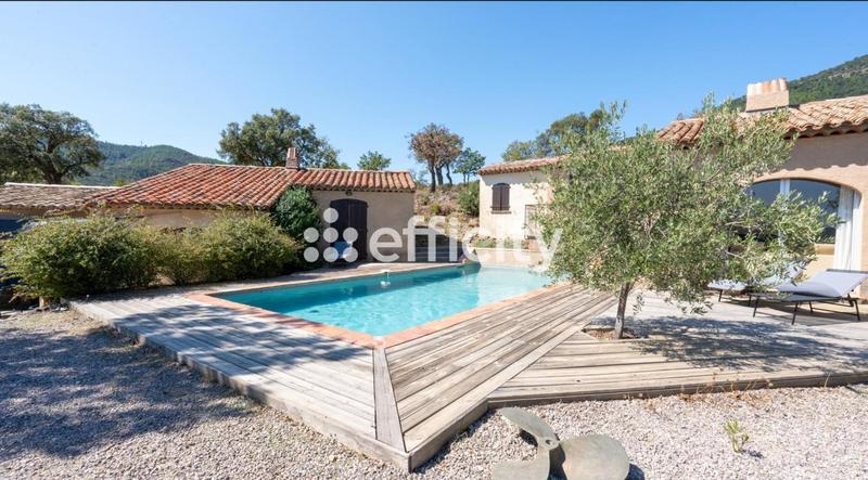 Mas - 190 m² - 6 pièces