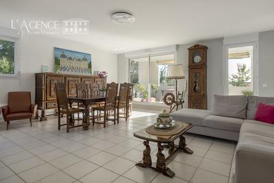 Appartement - 123 m² - 5 pièces