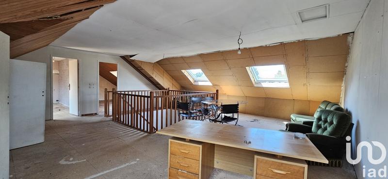 Maison - 243 m² - 9 pièces